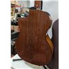 Image 5 : TAKAMINE ELECTRIC ACOUSTIC GUITAR W CASE