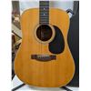 Image 2 : MONTANA 12 STRING GUITAR W CASE NEEDS STRINGS