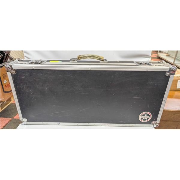 ROAD RUNNER HARD SHELL MUSIC GEAR CASE