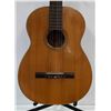 Image 2 : VINTAGE CLASSICAL GUITAR NEEDA STRINGS