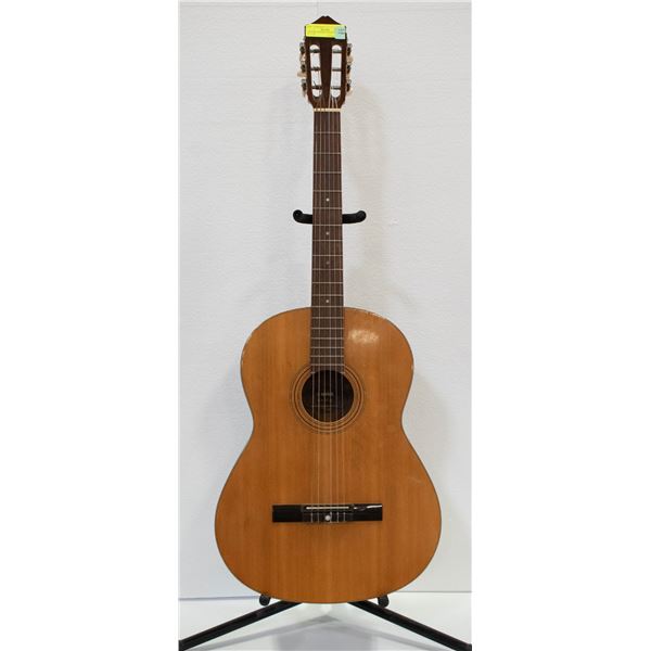 VINTAGE YAMAHA S50A CLASSICAL GUITAR