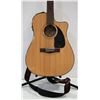 Image 2 : FENDER SIGNLE CUTAWAY ACOUSTIC GUITAR