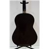 Image 5 : VINTAGE YAMAHA ACOUSTIC GUITAR CHIP ON
