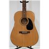 Image 2 : DENVER DD4S ACOUSTIC GUITAR DENT IN BACK