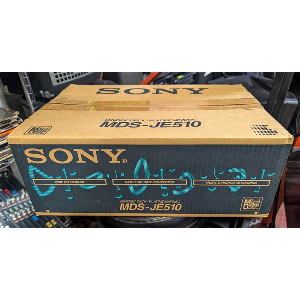 SONY MDS MINIDISC PLAYER WITH FACT BOX