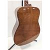 Image 5 : VINTAGE YAMAHA ACOUSTIC GUITAR