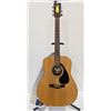 Image 1 : VINTAGE YAMAHA ACOUSTIC GUITAR