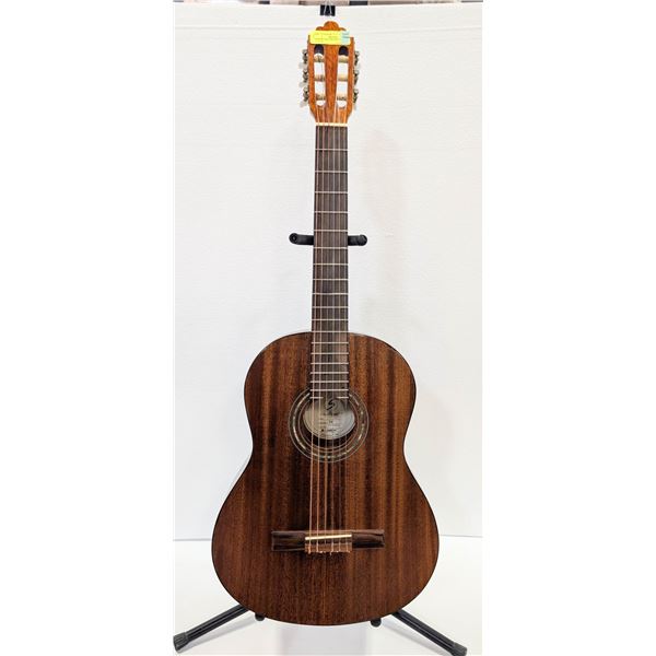 SAMICK GREG BENNETT CLASSICAL GUITAR