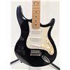 Image 2 : BEHRINGER BLACK STRAT ELECTRIC GUITAR