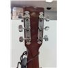 Image 6 : TRADITION ACOUSTIC GUITAR W CASE