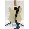 Image 5 : WHITE FENDER TELECASTER SQUIRE