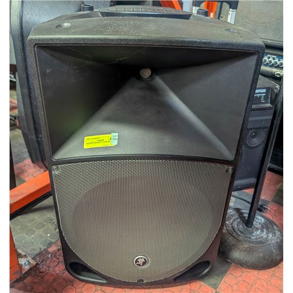 MACKIE POWERED STAGE SPEAKER