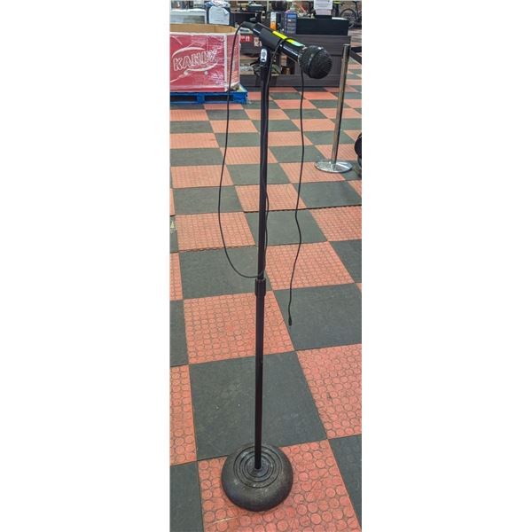 ADJUSTABLE MICROPHONE STABD WITH MIC