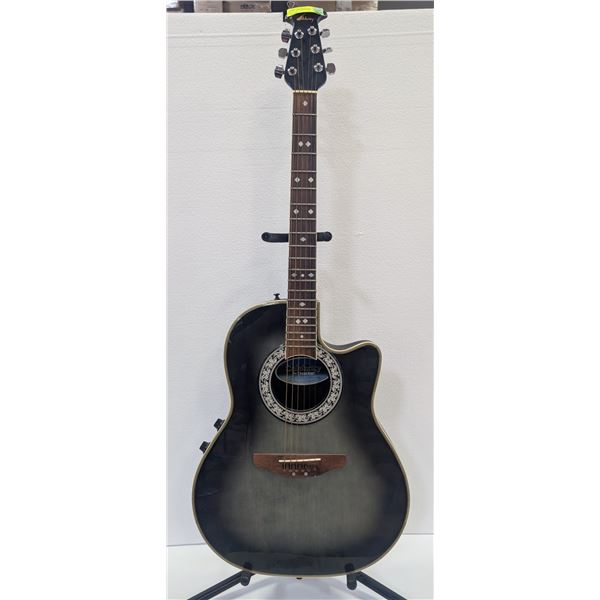 CELEBRITY ELECTRIC ACOUSTIC GUITAR