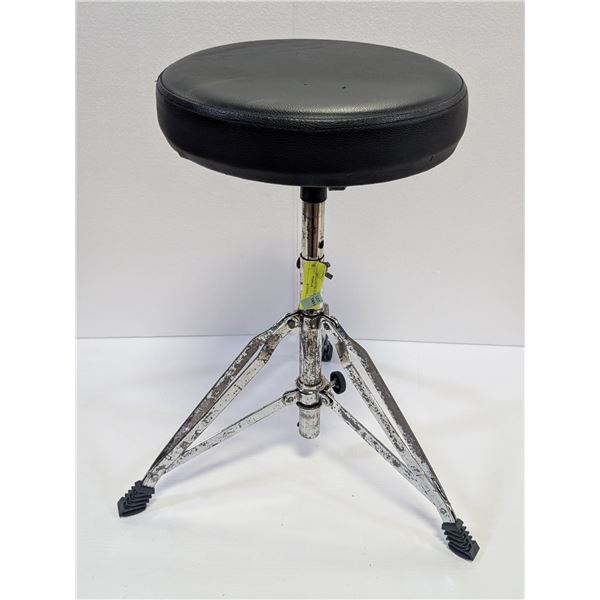 PORTABLE DRUM STOOL