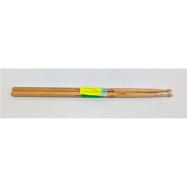 WOODEN DRUMSTICKS PAIR