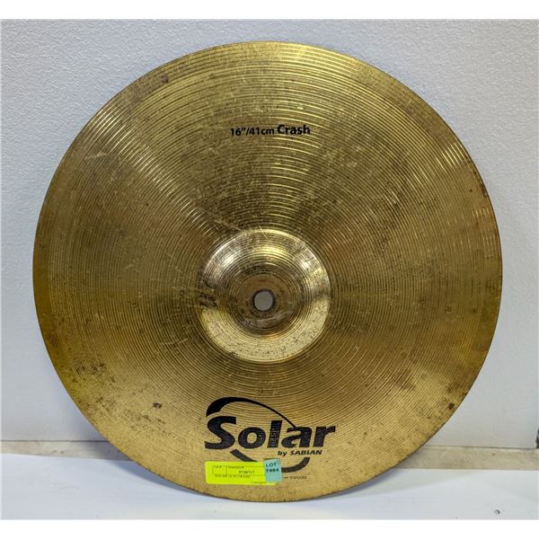 SOLAR 16 IN CRASH