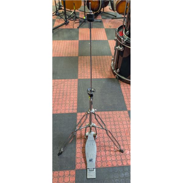 FOLDING CHROME HI HAT STAND