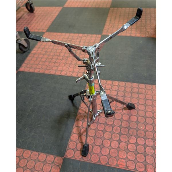 DRUM KIT SNARE DRUM STAND