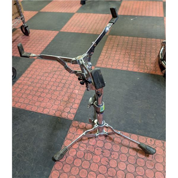 SNARE DRUM STAND CHROME