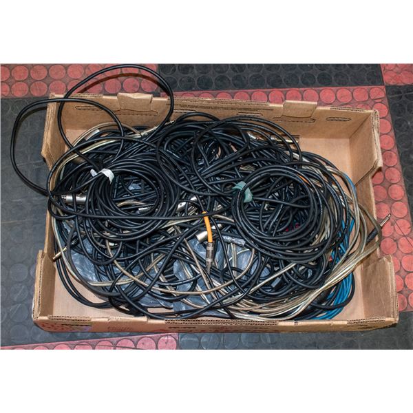 ASSORTED GUITAR AND MUSIC CORDS