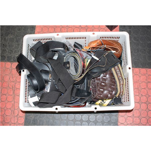 LOT OF GUITAR STRAPS & ACCESSORIES