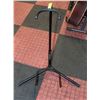 Image 1 : SINGLE NECK GUITAR STAND