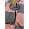 Image 1 : SINGLE NECK GUITAR STAND