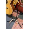 Image 1 : SINGLE NECK GUITAR STAND