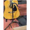 Image 1 : SINGLE NECK GUITAR STAND