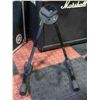 Image 1 : SINGLE NECK GUITAR STAND