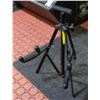 Image 1 : SINGLE NECK GUITAR STAND
