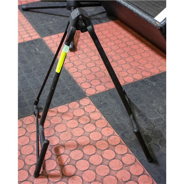 SINGLE NECK GUITAR STAND