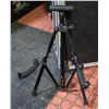 Image 1 : SINGLE NECK GUITAR STAND