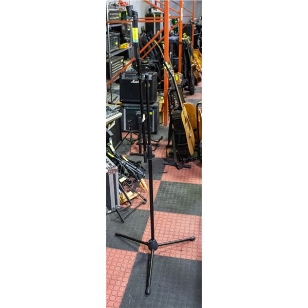 TELESCOPING MICROPHONE STAND