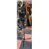 Image 1 : TELESCOPING MICROPHONE STAND