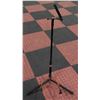 Image 1 : SINGLE NECK GUITAR STAND