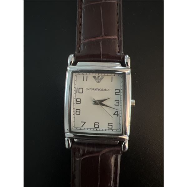 Elegant watch