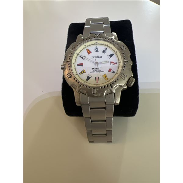 Nautica Indiglo 50m waterproof