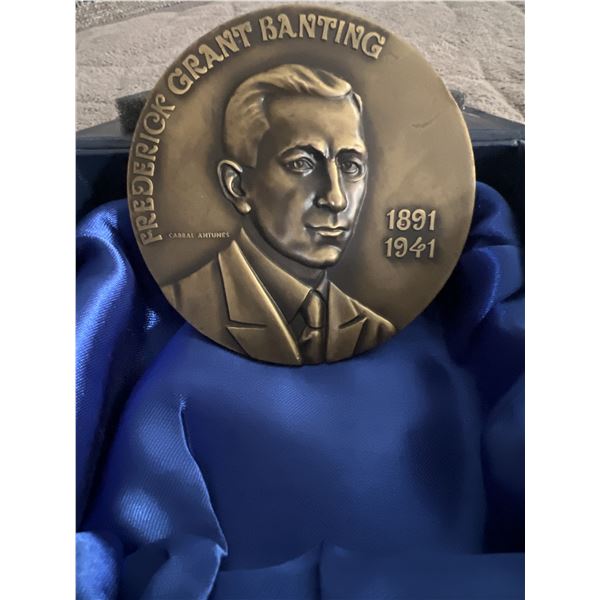 Frederick Banting 1923 Nobel Insulin Bronze Medal No. 439/1000 – Cabral Antunes Boxed