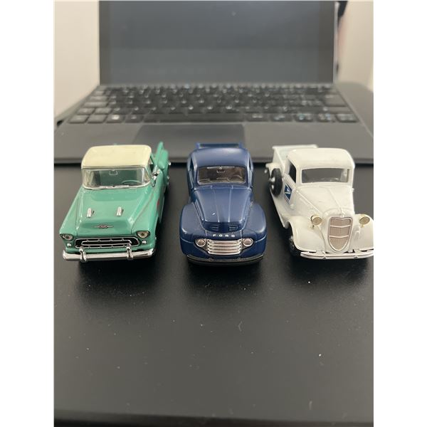 Lot of 3 Vintage Die-Cast Pickup & Delivery Trucks – Chevrolet & Ford