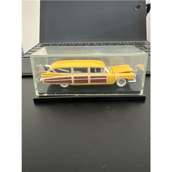 1955 Chevrolet Nomad Station Wagon Die-Cast Model with Display Case