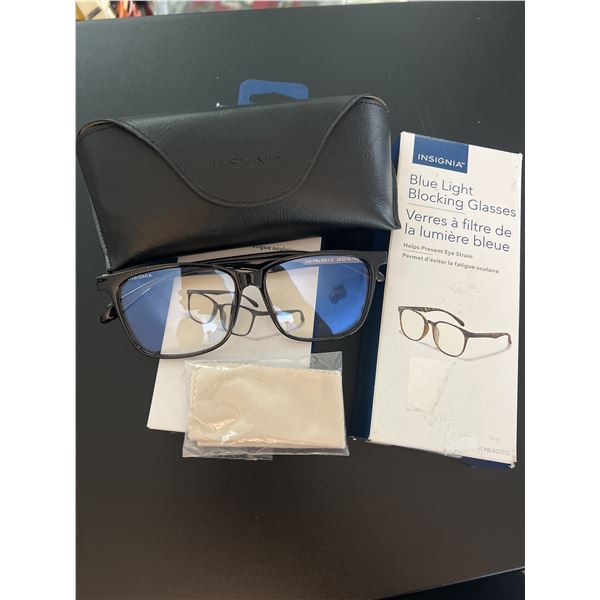 Pack of 2 Insignia Blue Light Blocking Glasses – Model NS-PBLBG1-C – New in Box