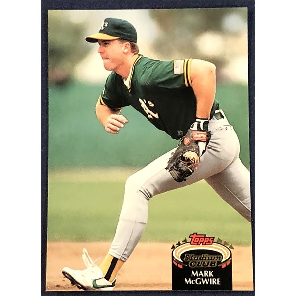 1992 TOPPS STADIUM CLUB BASEBALL MARK McGWIRE
