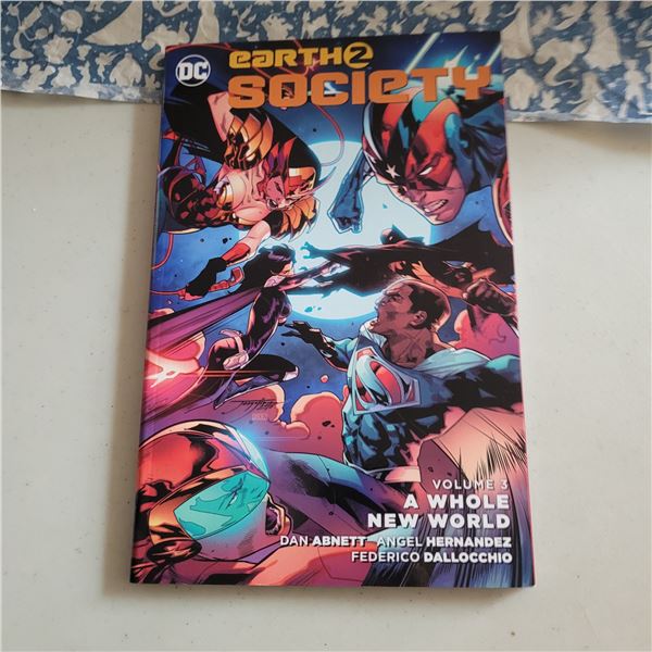 Earth 2 Society Volume 3 - A Whole New World Graphic Novel