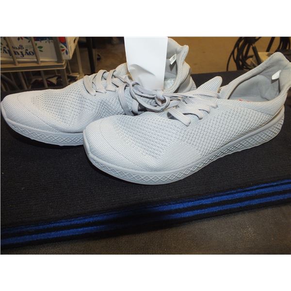 Men's Grey Size 14 Shoes