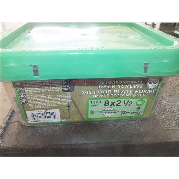 1 Tub Of 8x2 1/2" Deck Screws