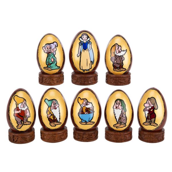 A "Snow White and the Seven Dwarfs" Egg Set.