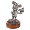Image 1 : A Hollywood Mickey Statue.