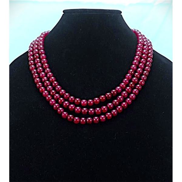 beautiful 829.5 Cttw. Mined From The Earth 3 Strand Natural Red Ruby Necklace.
